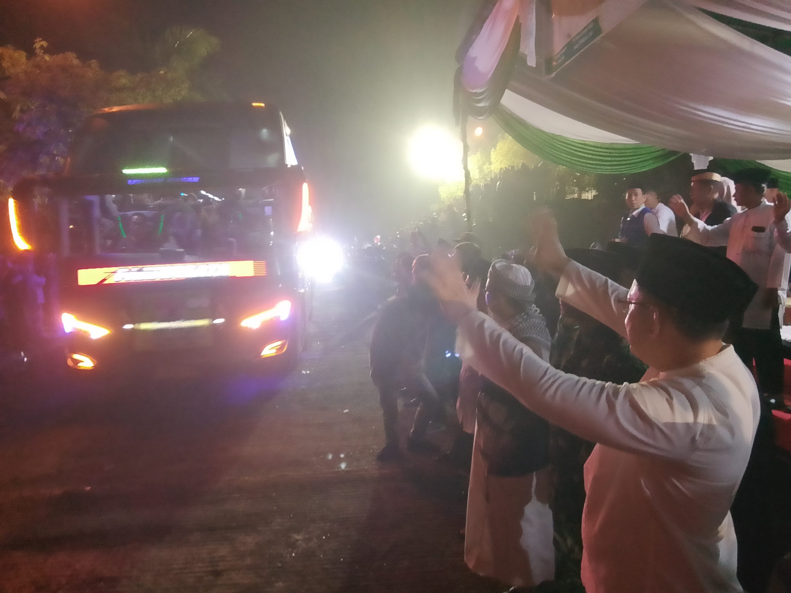 Pemkab OKU Fasilitasi tujuh Bus dan Tim Kesehatan Untuk Antar Jemaah Calon Haji (JCH) ke Asrama Haji Palembang