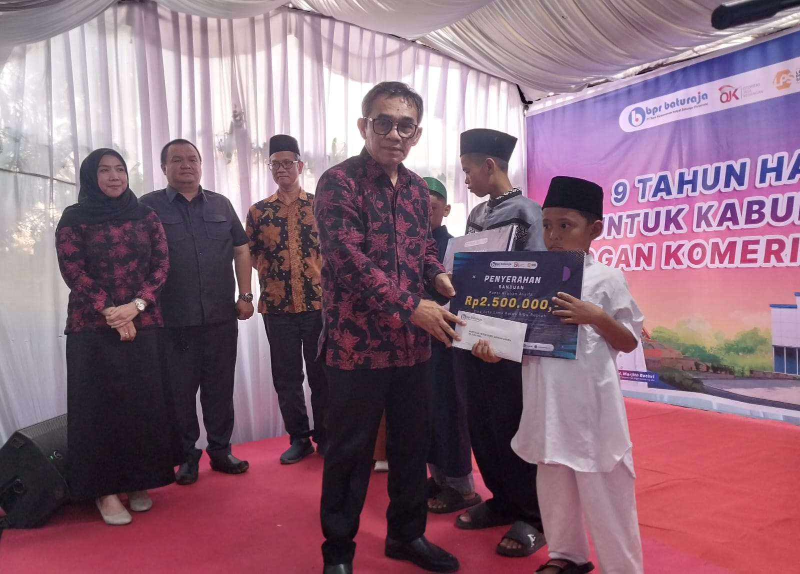 Terus Berkembang, 9 Tahun Hadir untuk OKU, BPR Baturaja Rayakan HUT dengan Peluk Hangat Ratusan Anak Panti,