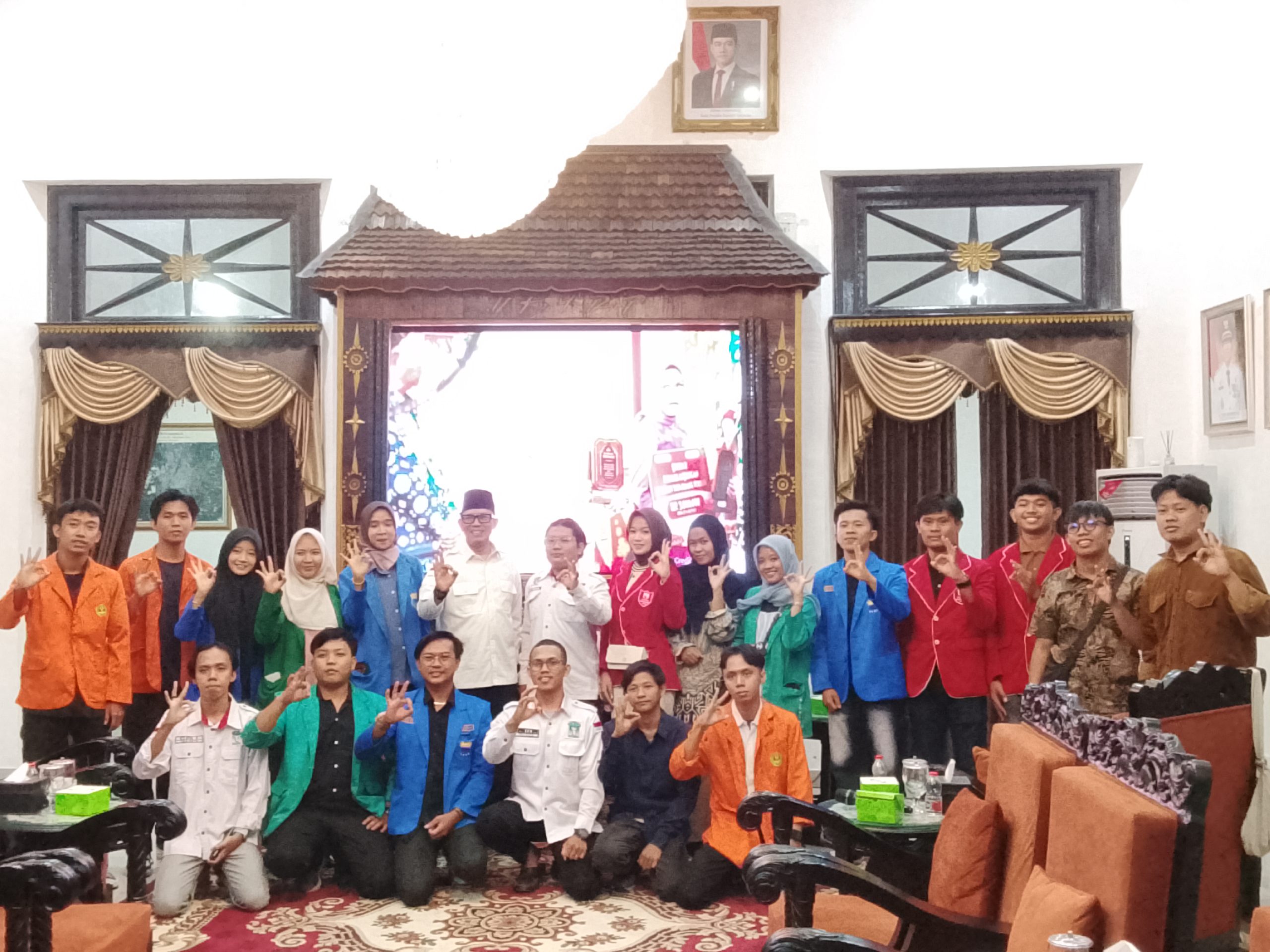Tak Harus Demo, Cara Bupati OKU Serap Aspirasi Masyarakat Bareng Mahasiswa